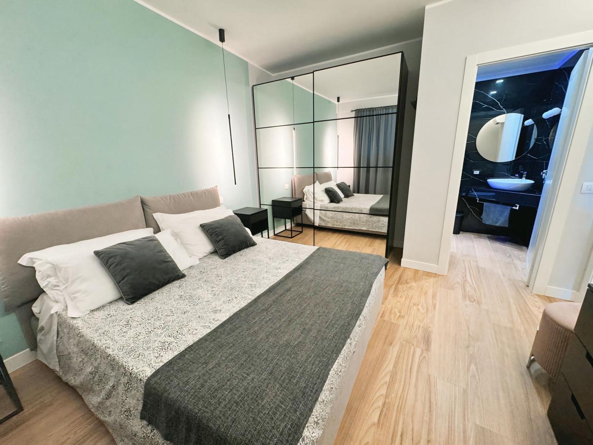 Holidays Homes Rome Golf Appartamenti Marco Simone Aeb ภายนอก รูปภาพ