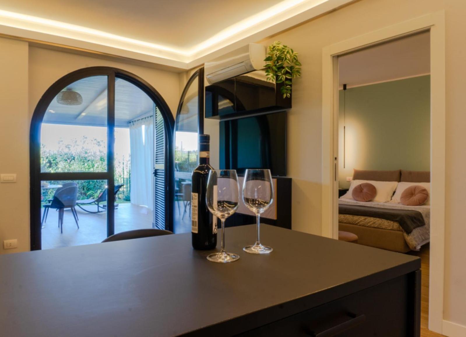 Holidays Homes Rome Golf Appartamenti Marco Simone Aeb ภายนอก รูปภาพ